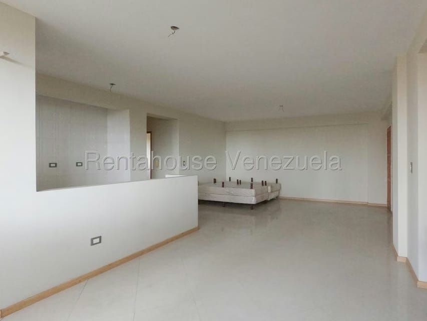Apartamento (1 Nivel) en Venta en El Parque, Lara - 3