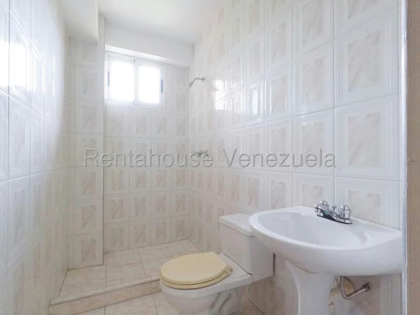 Apartamento (1 Nivel) en Venta en El Parque, Lara - 8