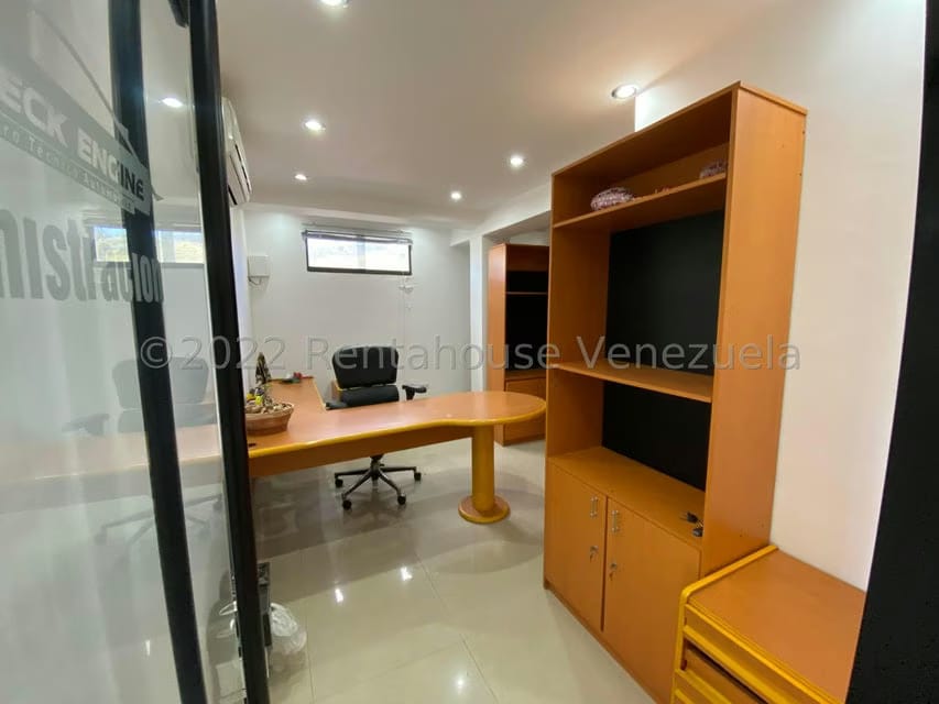 Comercial (Galpon - Deposito) en Alquiler en Parcelamiento El Prado, Miranda - 18