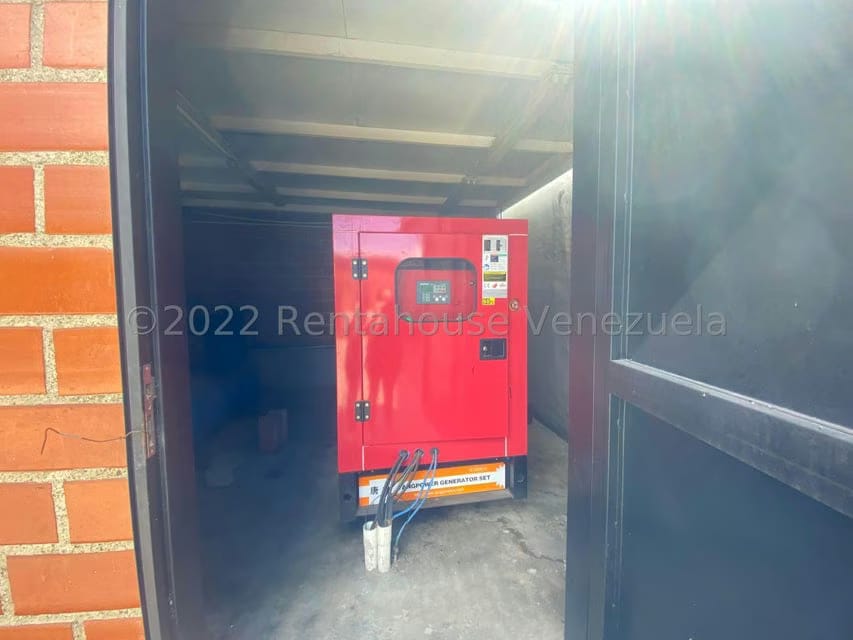 Comercial (Galpon - Deposito) en Alquiler en Parcelamiento El Prado, Miranda - 36