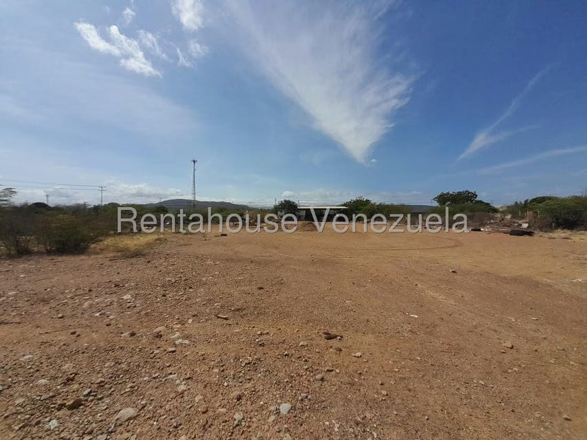 Comercial (Galpon - Deposito) en Venta en Monsenor Iturriza, Falcon - 16