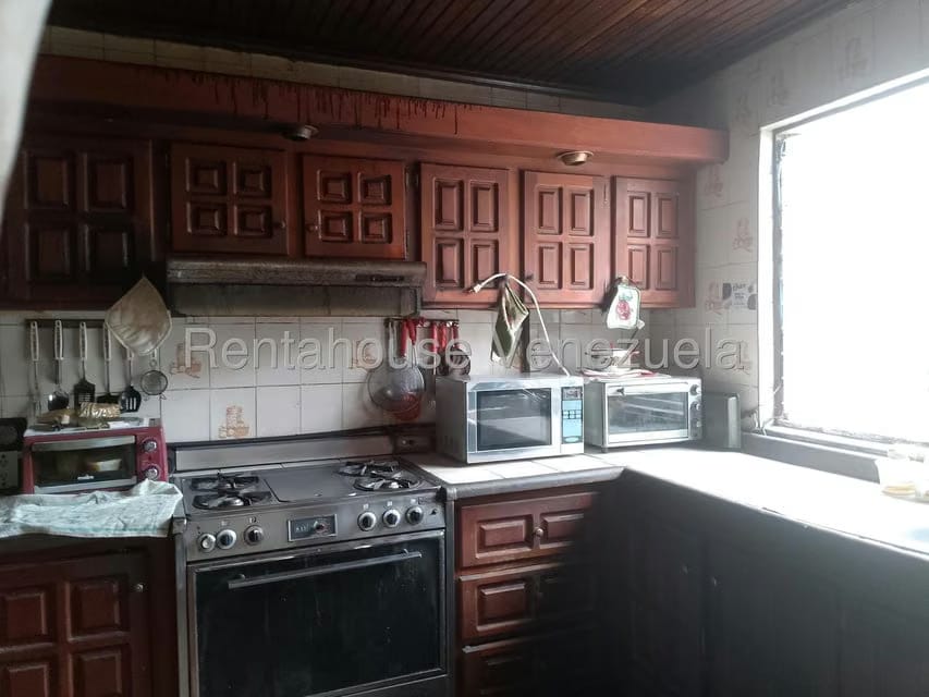 Casa (1 Nivel) en Venta en Avenida Bolivar Sur, Carabobo - 9