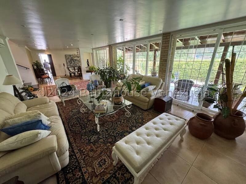 Casa (Duplex) en Venta en Prados del Este, Distrito Metropolitano - 15
