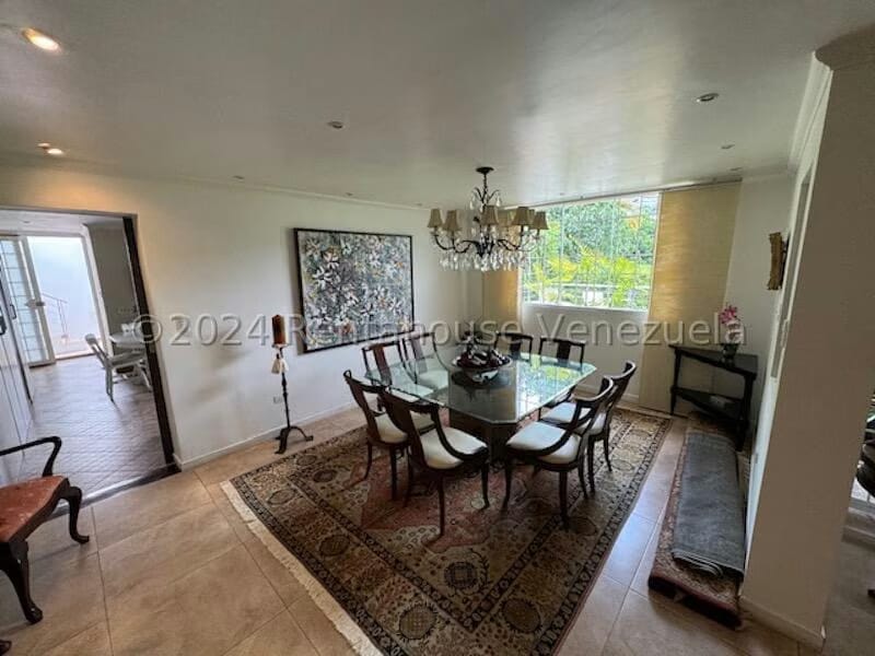 Casa (Duplex) en Venta en Prados del Este, Distrito Metropolitano - 16