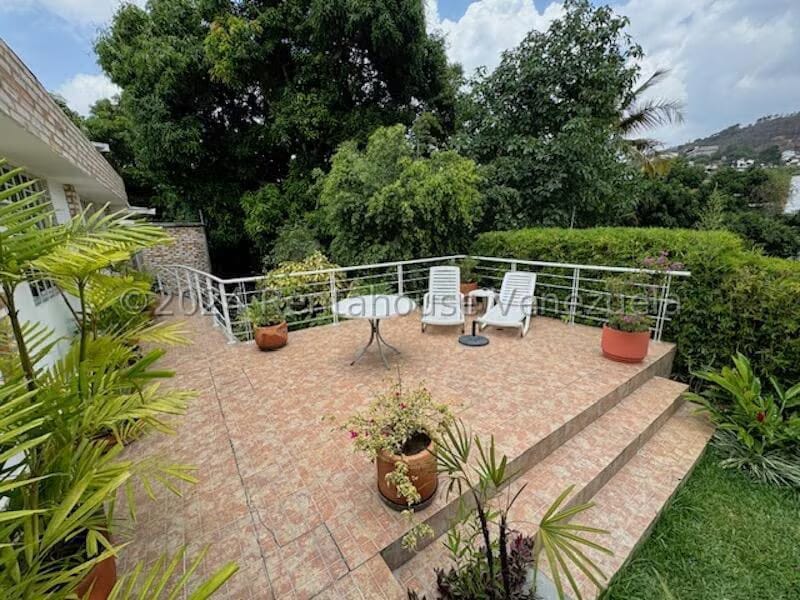 Casa (Duplex) en Venta en Prados del Este, Distrito Metropolitano - 21