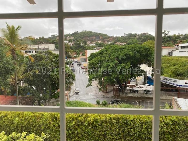 Casa (Duplex) en Venta en Prados del Este, Distrito Metropolitano - 46