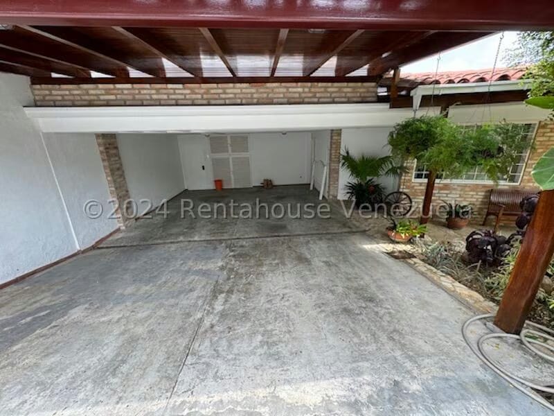 Casa (Duplex) en Venta en Prados del Este, Distrito Metropolitano - 6