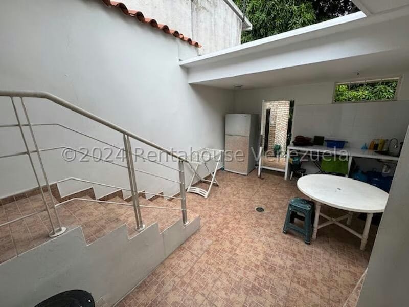 Casa (Duplex) en Venta en Prados del Este, Distrito Metropolitano - 52