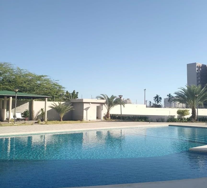 APARTAMENTO EN URB. DUMAR. OBRA BLANCA - 9