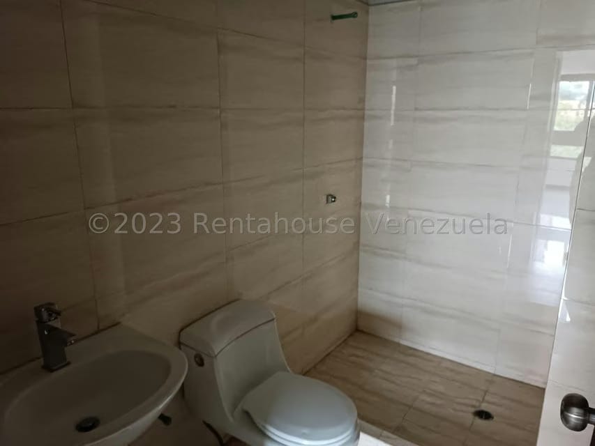 Apartamento (1 Nivel) en Venta en Parroquia La Candelaria, Distrito Metropolitano - 16