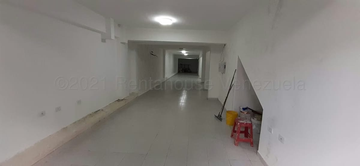 Comercial (Edificio) en Venta en Centro, Lara - 2