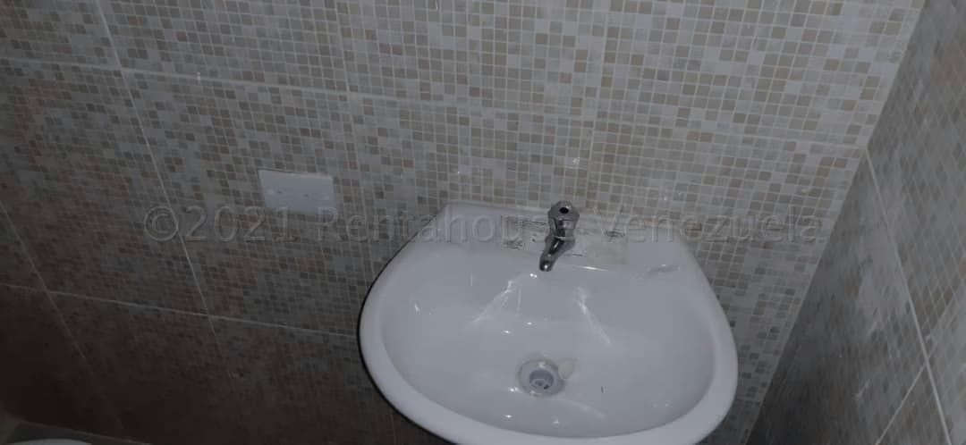 Comercial (Edificio) en Venta en Centro, Lara - 22