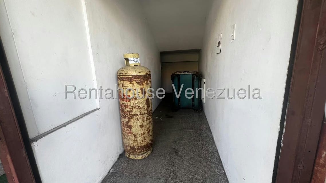 Comercial (Local Comercial) en Alquiler en Centro, Lara - 2