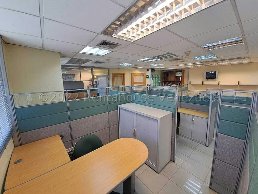 Comercial (Oficina) en Alquiler en Plaza Venezuela, Distrito Metropolitano - 2
