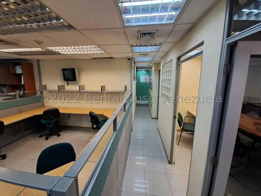 Comercial (Oficina) en Alquiler en Plaza Venezuela, Distrito Metropolitano - 14