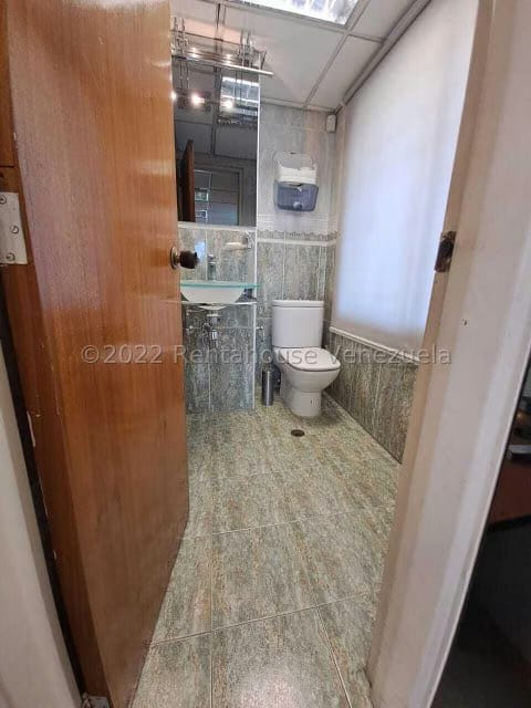 Comercial (Oficina) en Alquiler en Plaza Venezuela, Distrito Metropolitano - 17