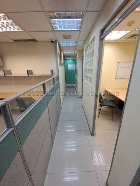 Comercial (Oficina) en Alquiler en Plaza Venezuela, Distrito Metropolitano - 19