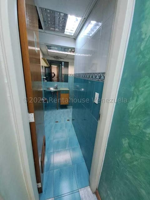 Comercial (Oficina) en Alquiler en Plaza Venezuela, Distrito Metropolitano - 23