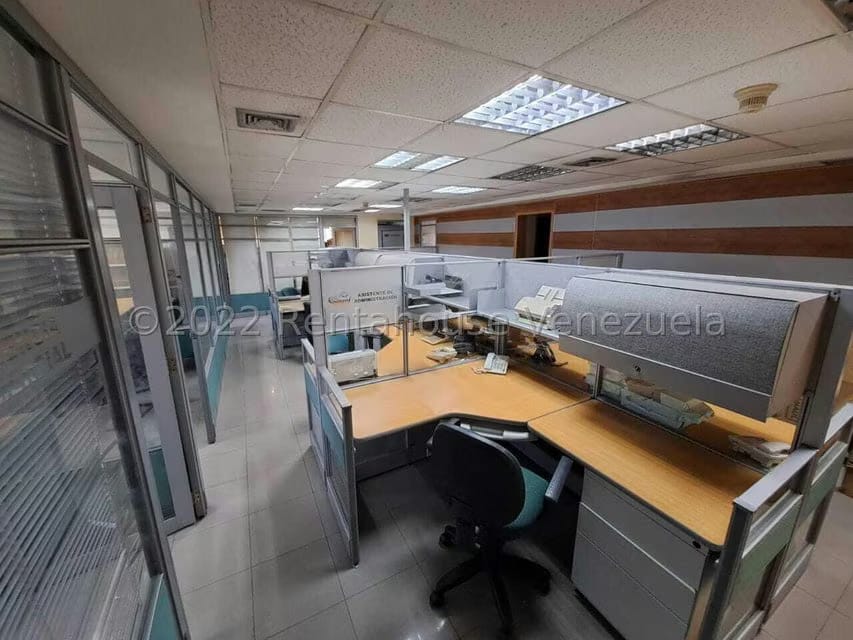 Comercial (Oficina) en Alquiler en Plaza Venezuela, Distrito Metropolitano - 26