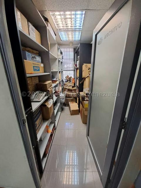 Comercial (Oficina) en Alquiler en Plaza Venezuela, Distrito Metropolitano - 32