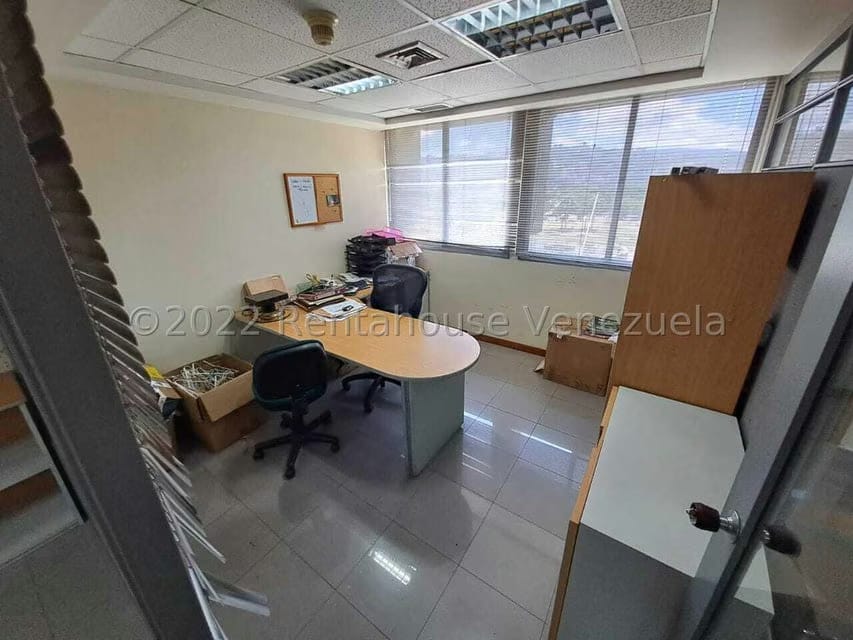 Comercial (Oficina) en Alquiler en Plaza Venezuela, Distrito Metropolitano - 42