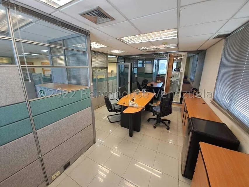 Comercial (Oficina) en Alquiler en Plaza Venezuela, Distrito Metropolitano - 7