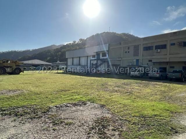 Comercial (Galpon - Deposito) en Venta en Las Cumacas, Miranda - 11