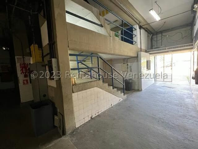Comercial (Galpon - Deposito) en Venta en Las Cumacas, Miranda - 14