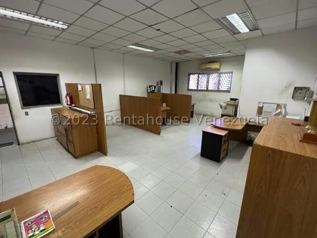 Comercial (Galpon - Deposito) en Venta en Las Cumacas, Miranda - 16