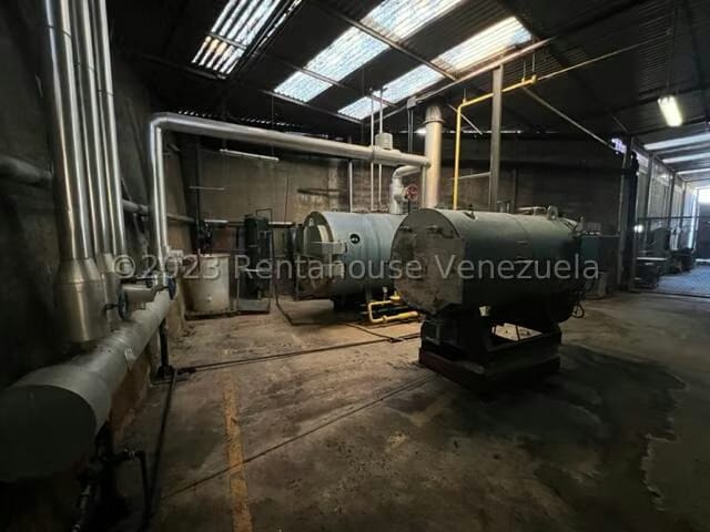 Comercial (Galpon - Deposito) en Venta en Las Cumacas, Miranda - 27
