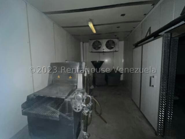 Comercial (Galpon - Deposito) en Venta en Las Cumacas, Miranda - 35