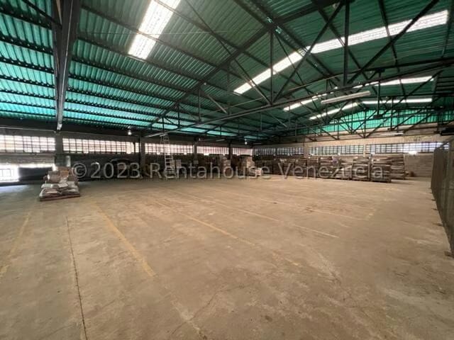 Comercial (Galpon - Deposito) en Venta en Las Cumacas, Miranda - 60