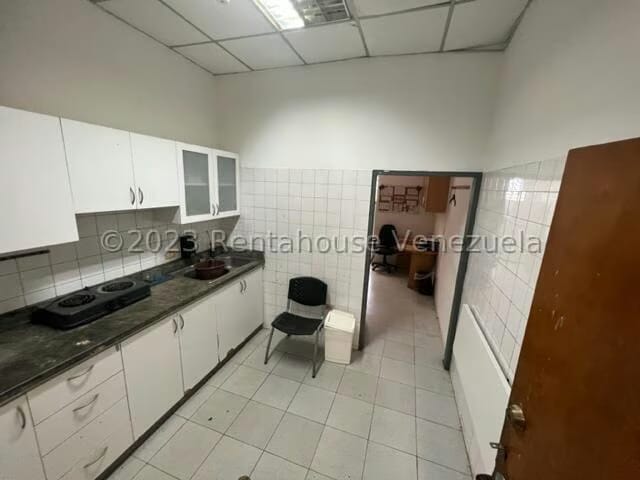 Comercial (Galpon - Deposito) en Venta en Las Cumacas, Miranda - 61