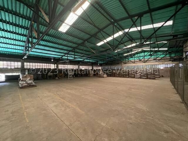 Comercial (Galpon - Deposito) en Venta en Las Cumacas, Miranda - 65