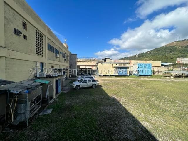 Comercial (Galpon - Deposito) en Venta en Las Cumacas, Miranda - 70