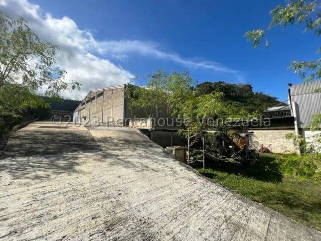 Comercial (Galpon - Deposito) en Venta en Las Cumacas, Miranda - 78