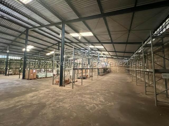 Comercial (Galpon - Deposito) en Venta en Las Cumacas, Miranda - 87