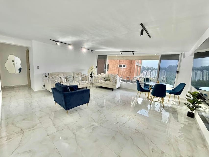 Apartamento (1 Nivel) en Alquiler en La Boyera, Distrito Metropolitano - 2