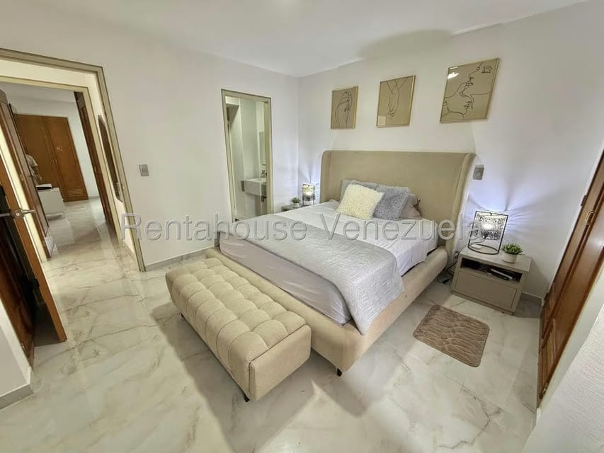Apartamento (1 Nivel) en Alquiler en La Boyera, Distrito Metropolitano - 11