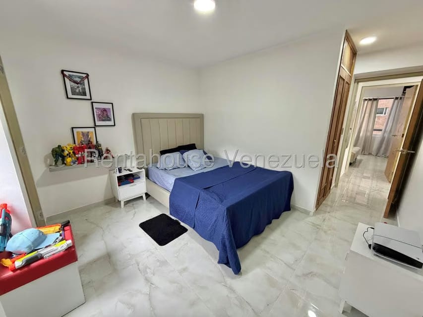Apartamento (1 Nivel) en Alquiler en La Boyera, Distrito Metropolitano - 15