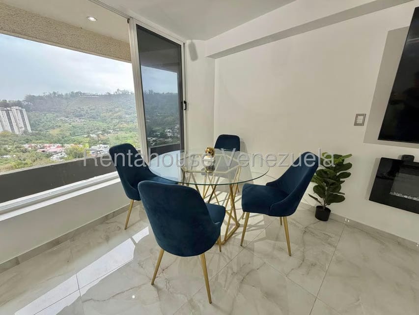 Apartamento (1 Nivel) en Alquiler en La Boyera, Distrito Metropolitano - 4