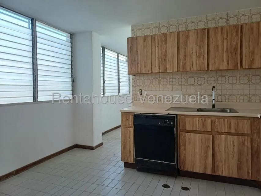 Apartamento (1 Nivel) en Venta en Los Naranjos del Cafetal, Distrito Metropolitano - 6