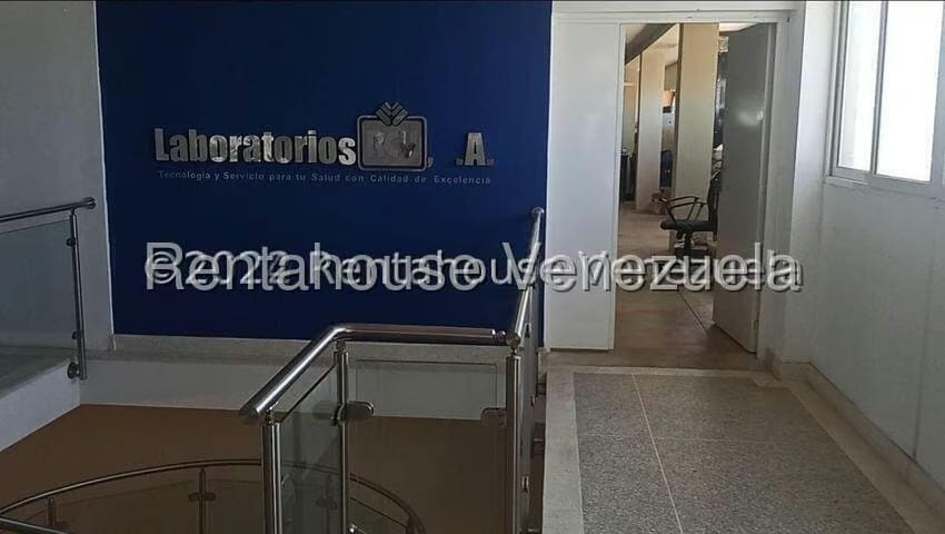 Comercial (Edificio) en Venta en Punto Fijo, Falcon - 4