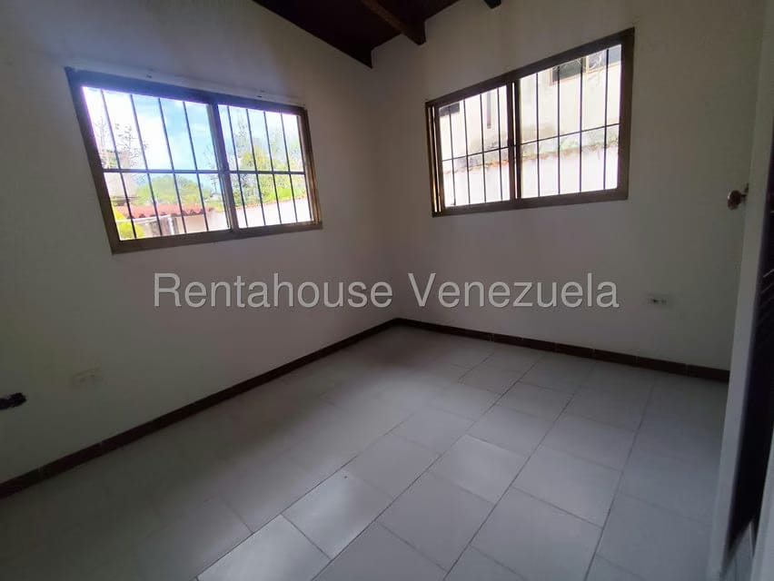 Casa (1 Nivel) en Alquiler en La Asuncion, Nueva Esparta - 15