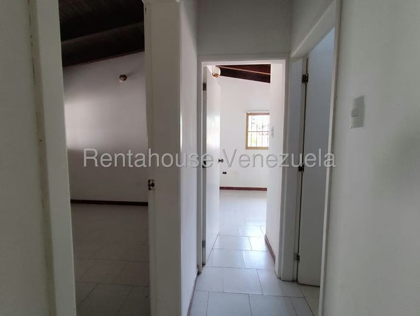 Casa (1 Nivel) en Alquiler en La Asuncion, Nueva Esparta - 10