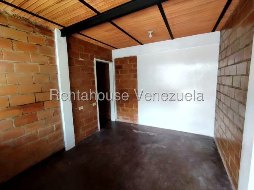Terreno (Residencial) en Venta en Zona Centro, Aragua - 13
