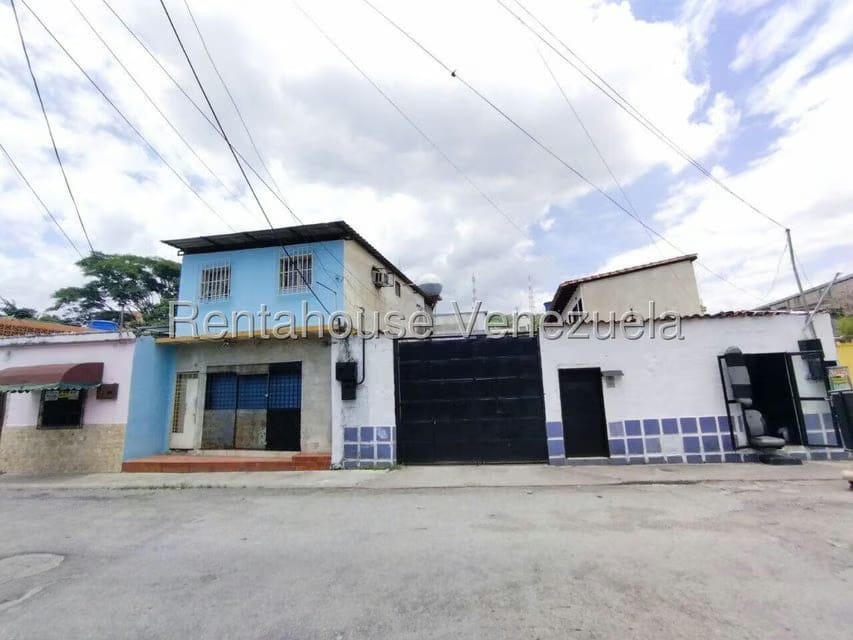 Terreno (Residencial) en Venta en Zona Centro, Aragua - 69