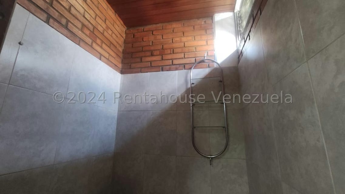 Comercial (Local Comercial) en Alquiler en Centro, Lara - 13
