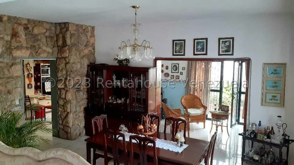 Casa (Multipes Niveles) en Venta en Sorocaima, Distrito Metropolitano - 28