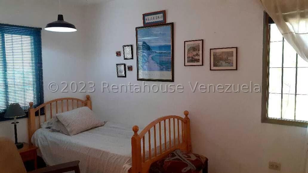 Casa (Multipes Niveles) en Venta en Sorocaima, Distrito Metropolitano - 66